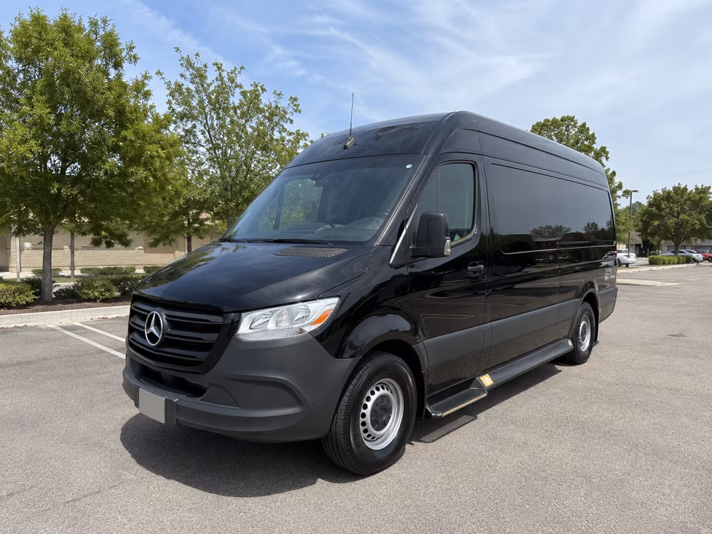 find the perfect transportation for your next airport transfer 3